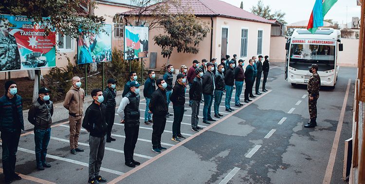 В Азербайджане продолжается призыв на срочную действительную военную службу
