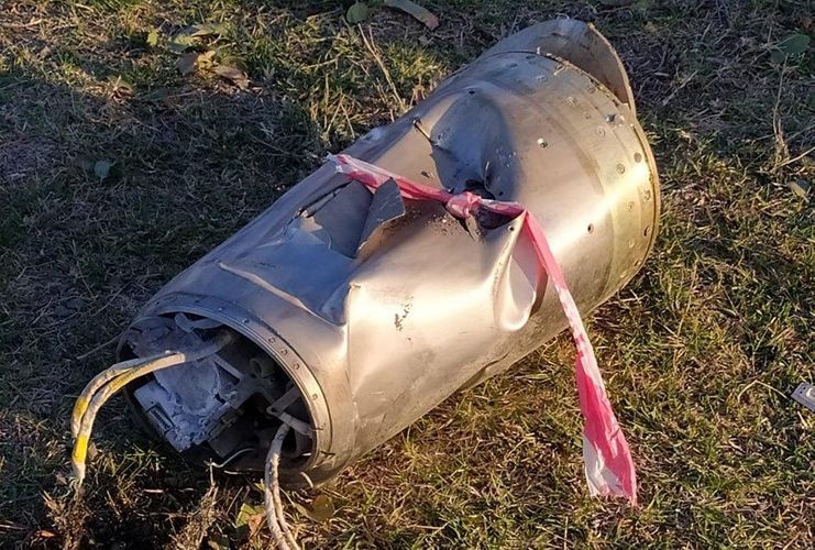 МО Азербайджана показало фотографии остатков баллистической ракеты выпущенной с территории Армении в Мингячевир
 - ФОТО