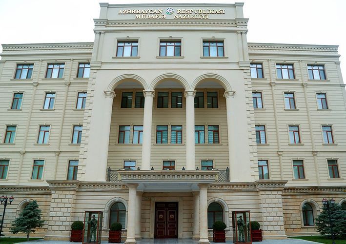 МО: Азербайджанская армия не ведет огонь по гражданской инфраструктуре