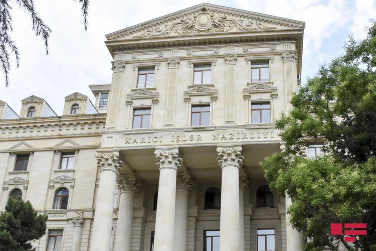 МИД: Азербайджан придерживается гуманитарного перемирия