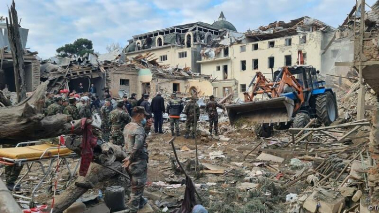 Удары по Гяндже и Мингячевиру были нужны Армении - РОССИЙСКИЙ ЭКСПЕРТ ВНОСИТ ЯСНОСТЬ В ВАНДАЛИЗМ АРМЯН