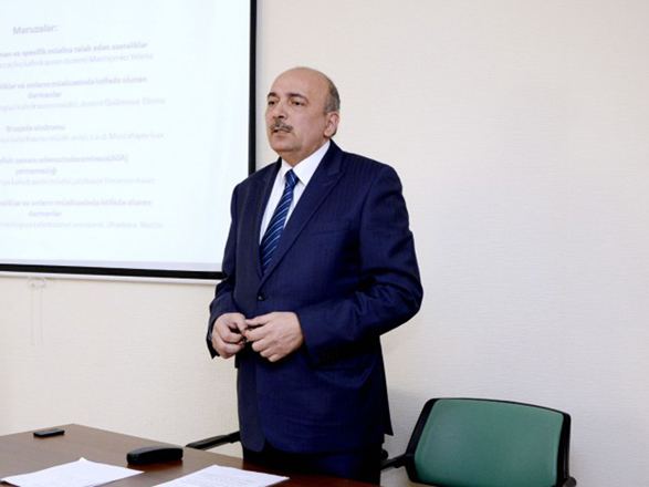 Главный инфекционист Азербайджана: "Годовой цикл распространения инфекции не завершен"