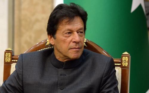 Премьер-министр Пакистана: "Макрон нападает на ислам вместо террористов"