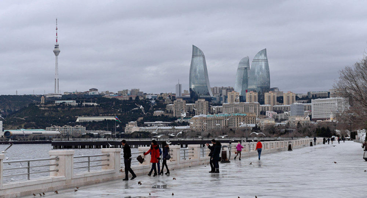 Завтра в Баку местами дожди и умеренный южный ветер