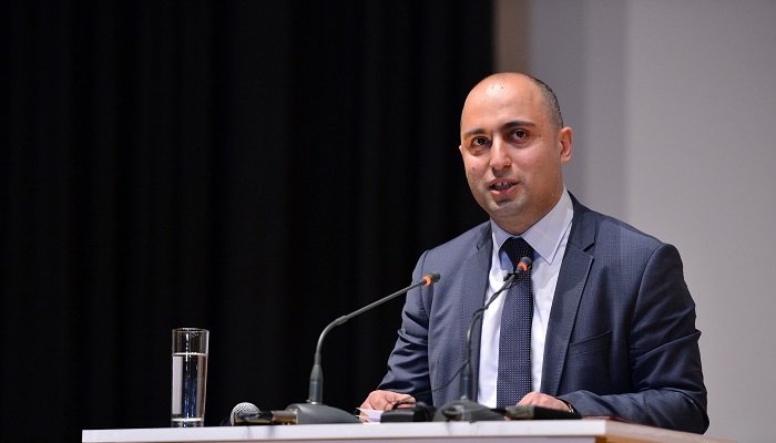 Министр: Образовательная программа Teams переводится на азербайджанский язык