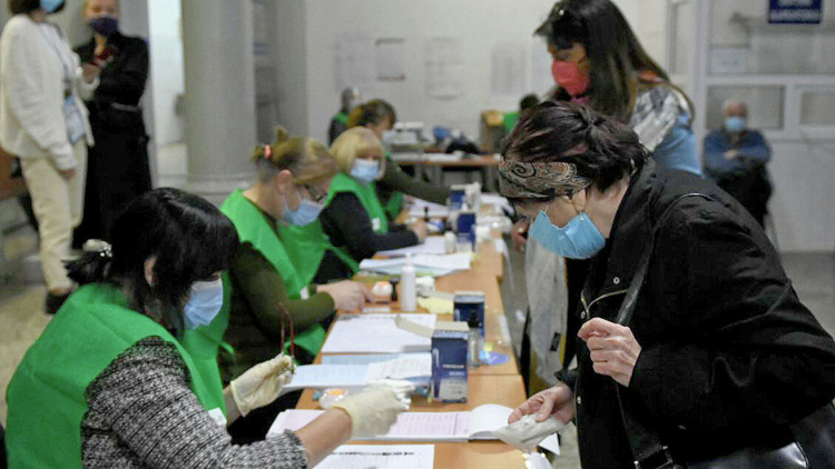 Экзитпол: на выборах в Грузии лидирует правящая партия