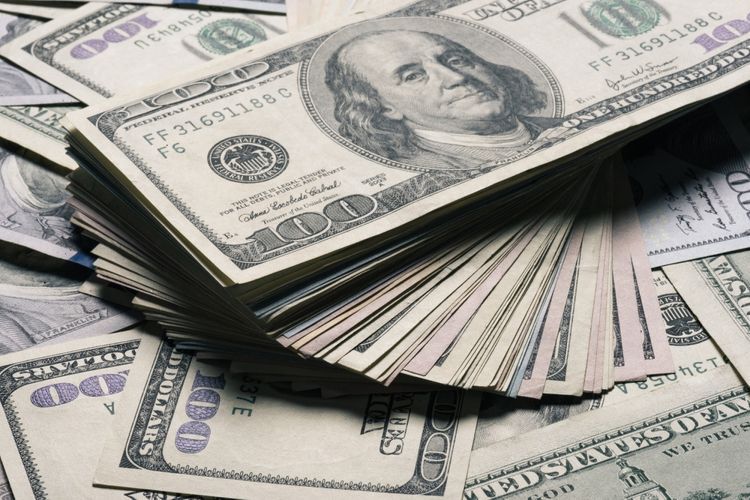 ГНФАР сократил продажи валюты в августе
