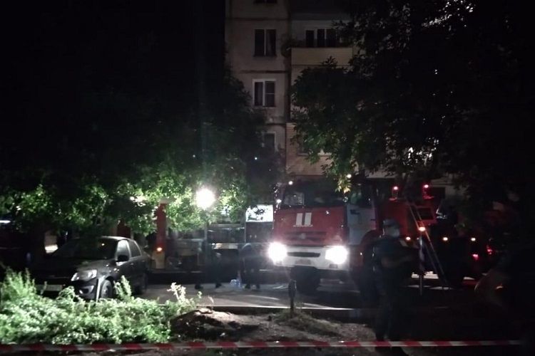 Число погибших при пожаре в Махачкале выросло до пяти, четверо из них дети