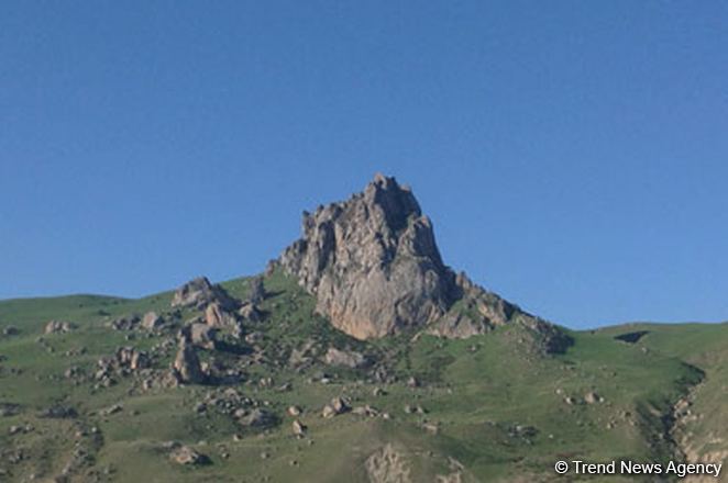 "Гора Бешбармаг" включена в список памятников республиканского значения