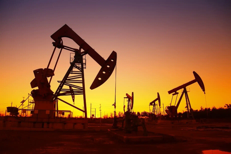 Цена азербайджанской нефти в госбюджете на следующий год заложена на уровне 35 долларов 