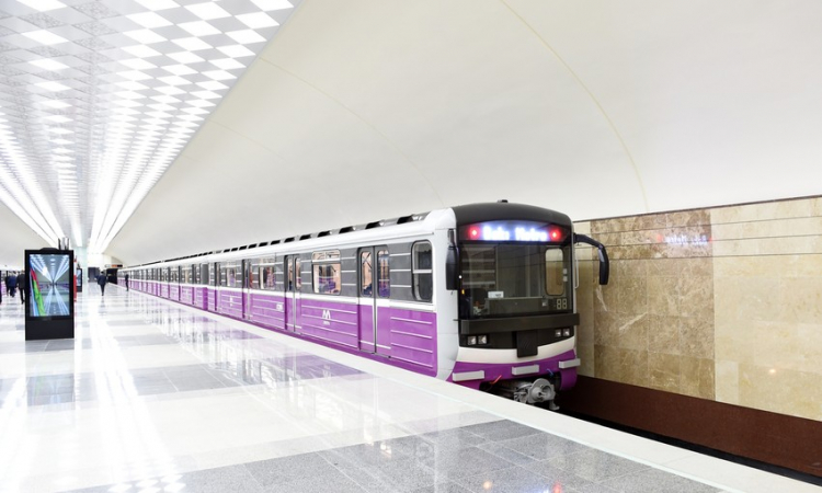 С 14 сентября может возобновиться работа бакинского метро
