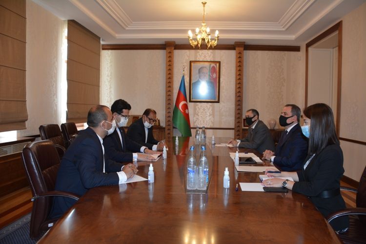 Глава МИД принял новоназначенного посла Ирана в Азербайджане
