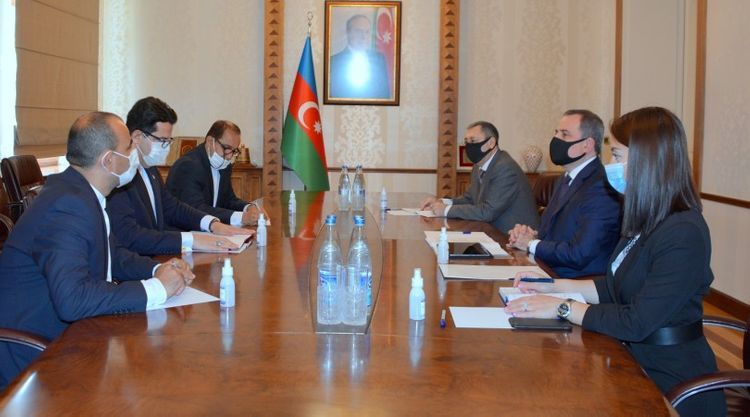 Глава МИД Азербайджана встретился с генсеком Тюркского Совета
