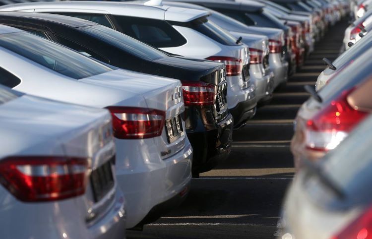 Импорт автомобилей в Азербайджан вырос на 24%
