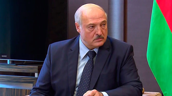 Лукашенко объявил о закрытии границ с Литвой и Польшей
