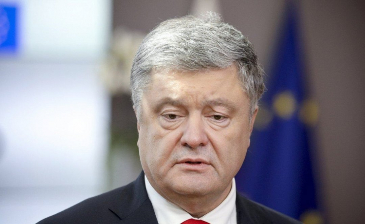 Порошенко назвал «мировым рекордом» число заведенных против него дел