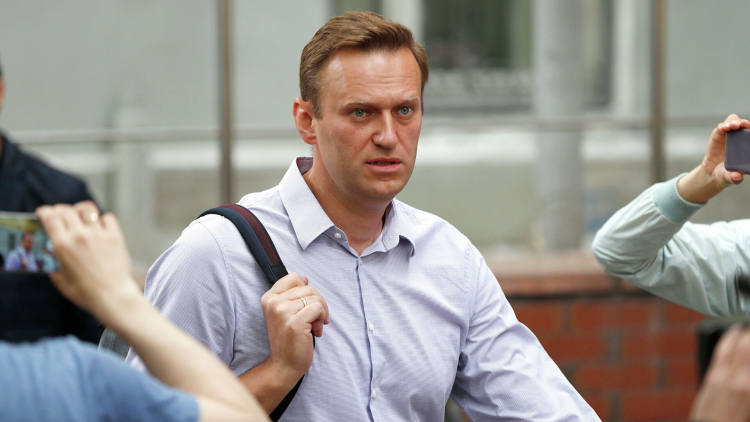 Приставы арестовали квартиру Навального