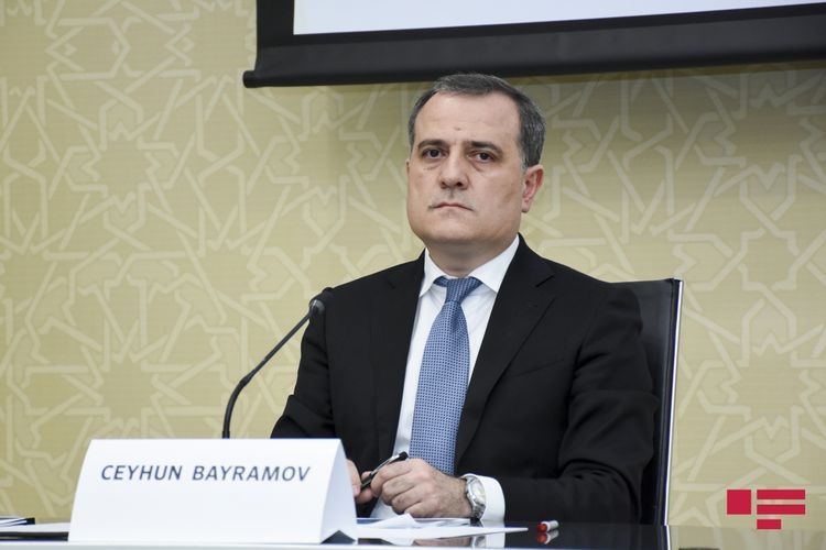 Глава МИД Азербайджана принял нового посла Греции