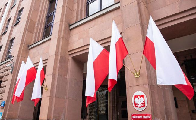 МИД Польши призвал Армению и Азербайджан вернуться к мирным переговорам
