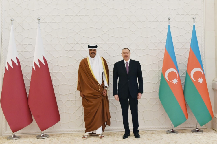 Эмир Катара позвонил президенту Азербайджана 