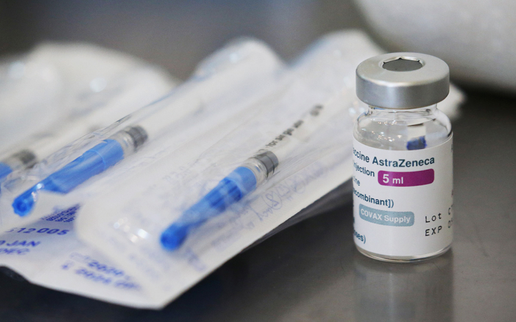В Нидерландах женщина умерла после вакцины AstraZeneca