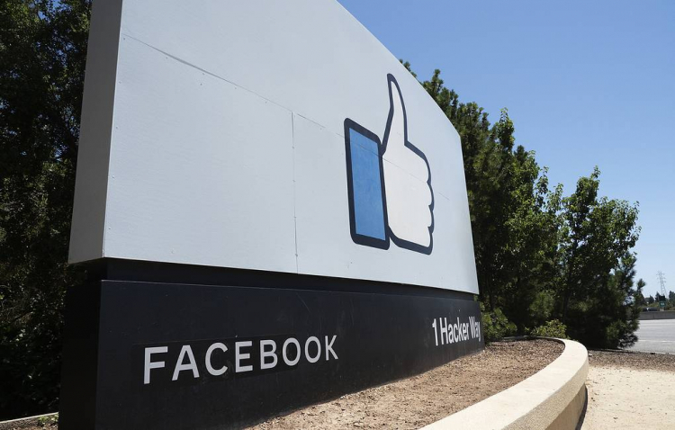 Данные более 533 млн пользователей Facebook попали в открытый доступ
