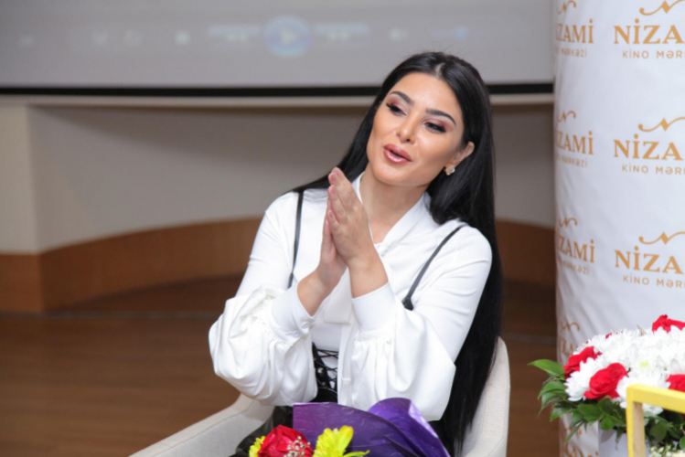 Азербайджанская певица: "Не хочу ни за кого замуж"