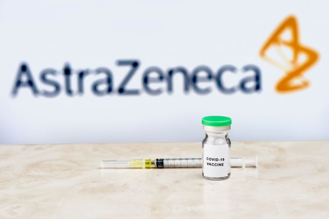В Грузии прививать вакциной AstraZeneca будут только лиц старше 55 лет