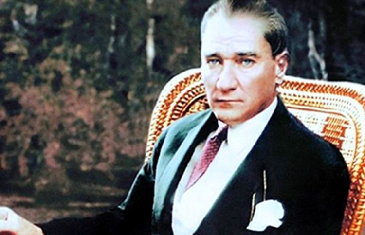 Куртка Ататюрка выставлена на онлайн-аукционе - ФОТО