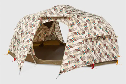 Gucci выпустил палатку и спальный мешок за баснословную сумму