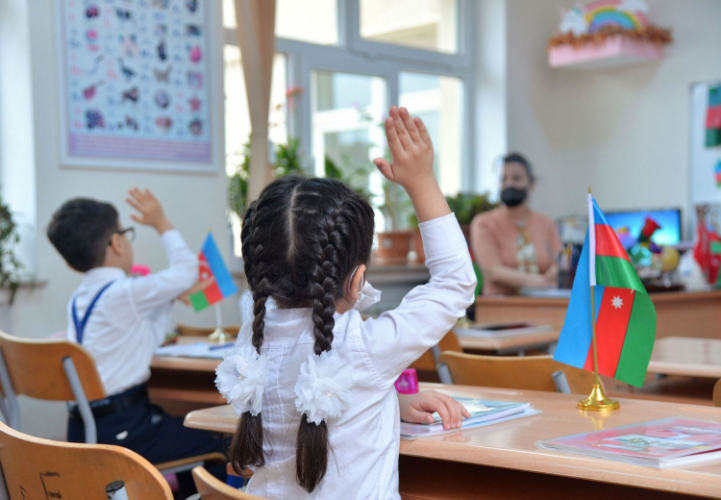 В Азербайджане начинается прием в первые классы
