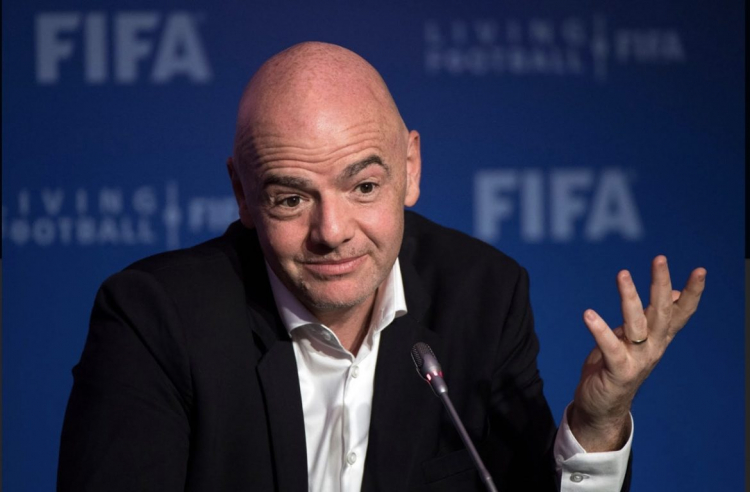Глава ФИФА выступил против создания Суперлиги
