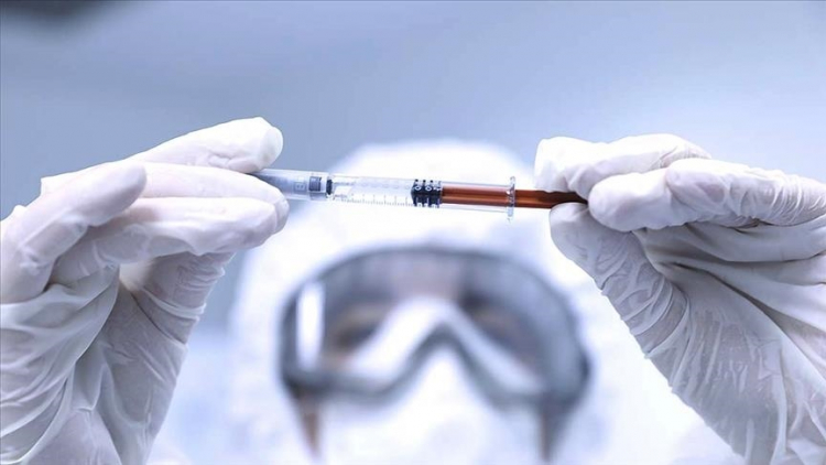 Азербайджанский врач: «Переболевшим людям не делают прививку от коронавируса»