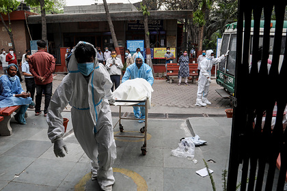 Журналист заразился коронавирусом и умер в ожидании госпитализации
