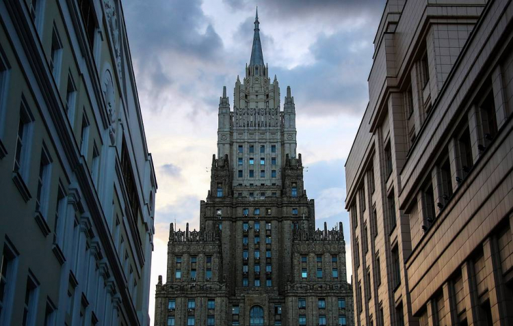 Россия объявила пять польских дипломатов персонами нон грата