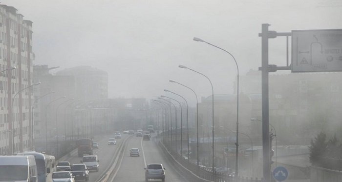 Пыльная буря в Баку и на Абшероне утихнет к вечеру