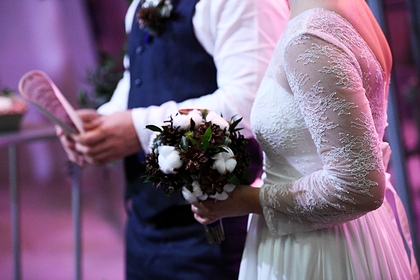 В США жених и невеста попытались устроить свадьбу в чужом особняке

