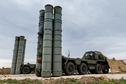 В Турции предложили срочно использовать С-400 из-за США
