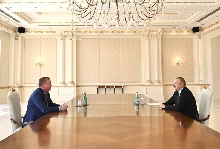 Ильхам Алиев принял президента и гендиректора Boeing Commercial Airplanes