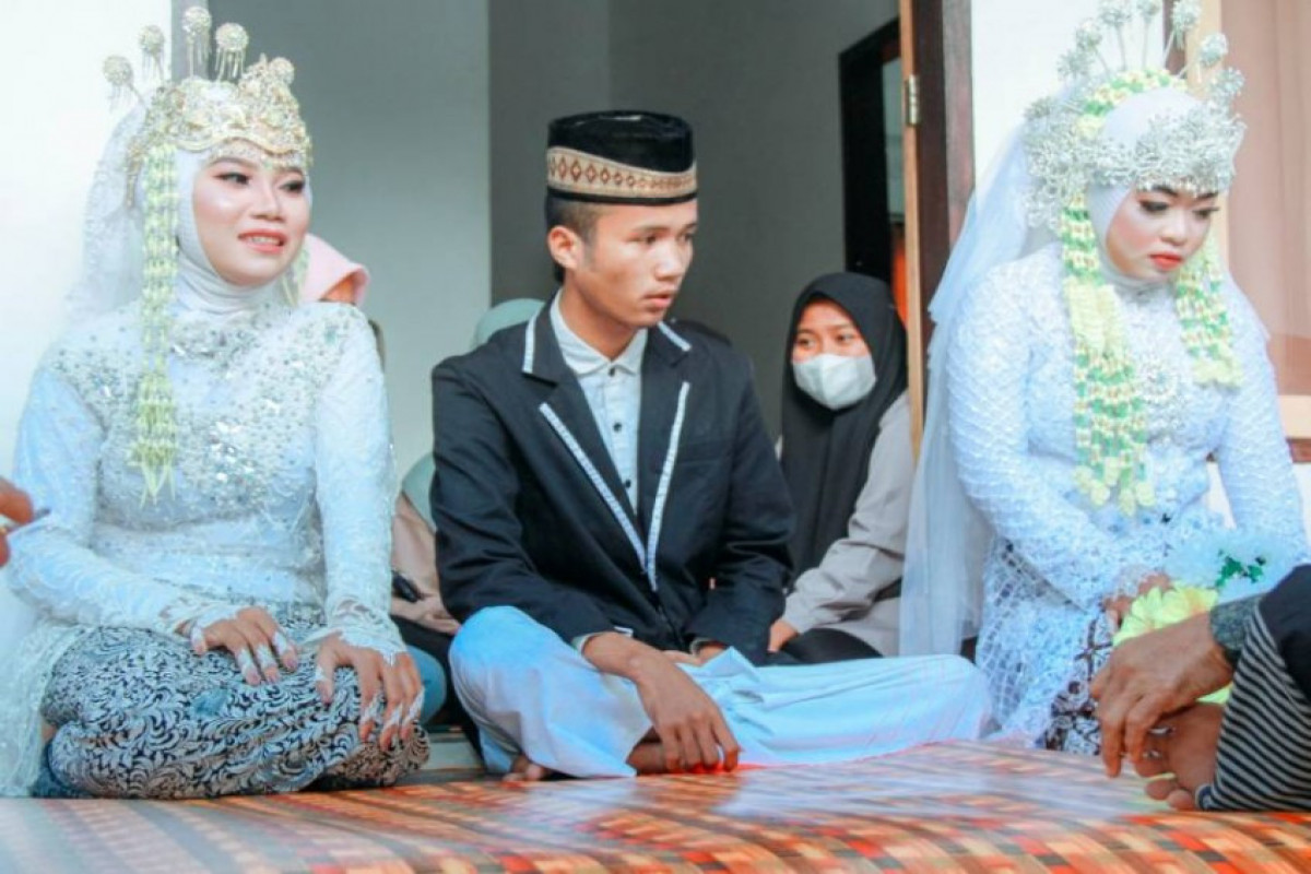 Мусульманин неожиданно для себя женился на двух женщинах одновременно-ВИДЕО 