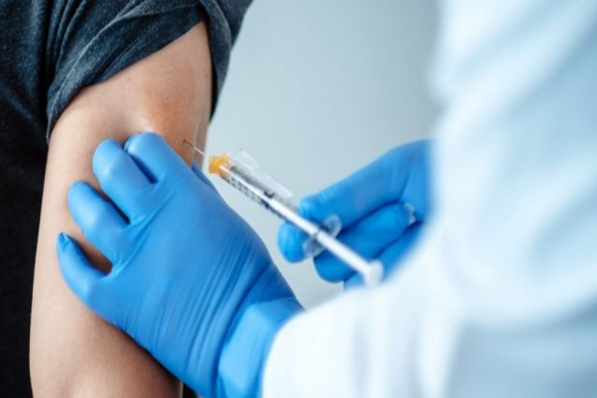 Вакцина от коронавируса защищает от смерти, а не от болезни