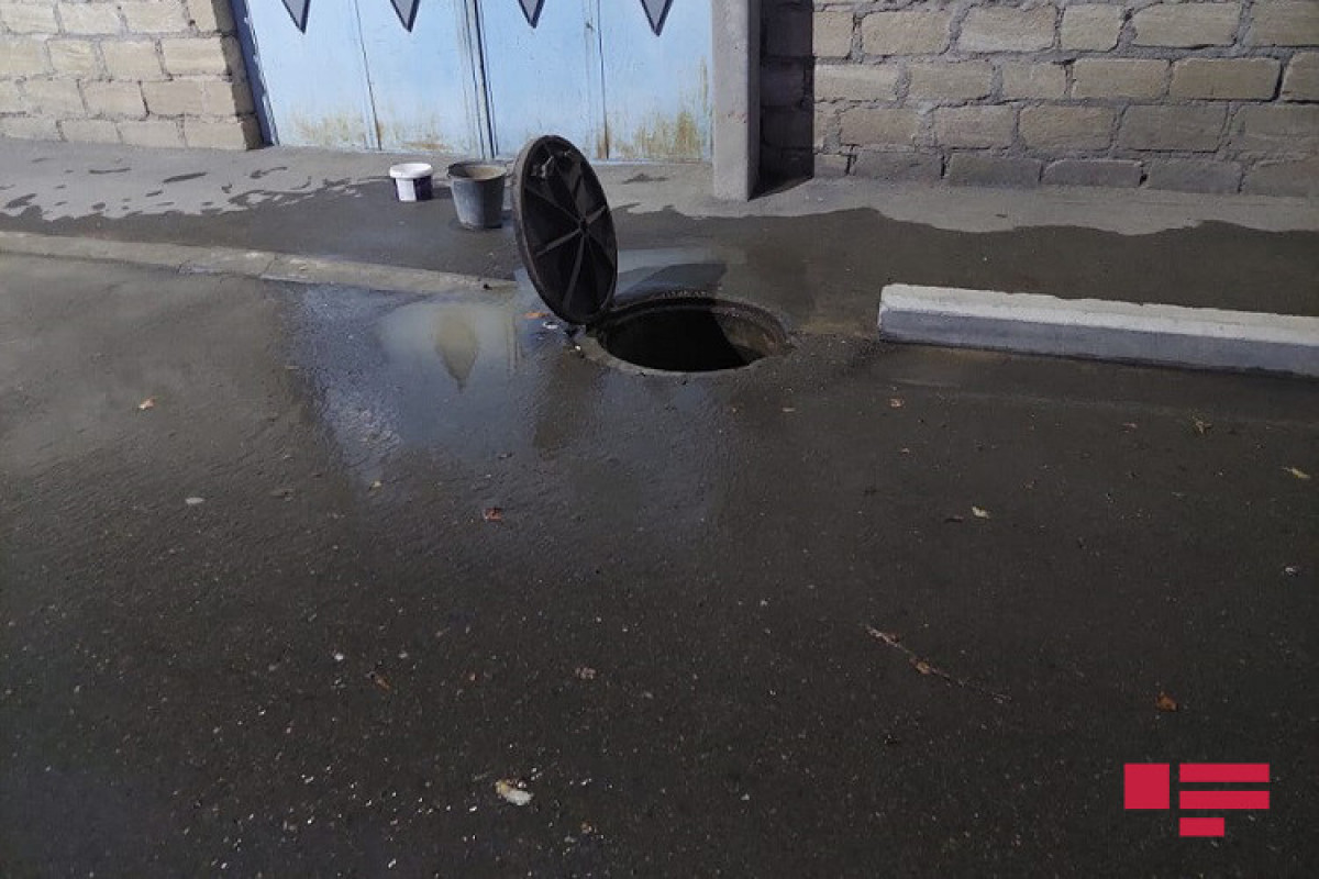 В Гяндже прорвало трубу и затопило улицы-ФОТО -ВИДЕО 