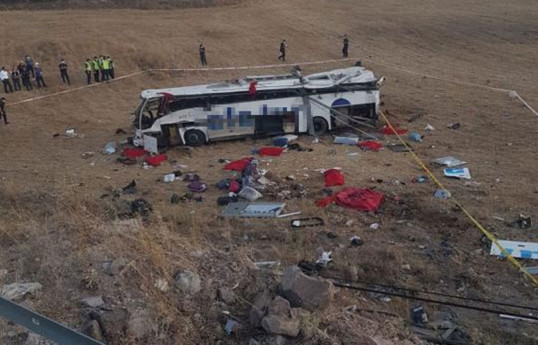 Появилось видео с места ДТП с автобусом c 14 погибшими в Турции-ВИДЕО 