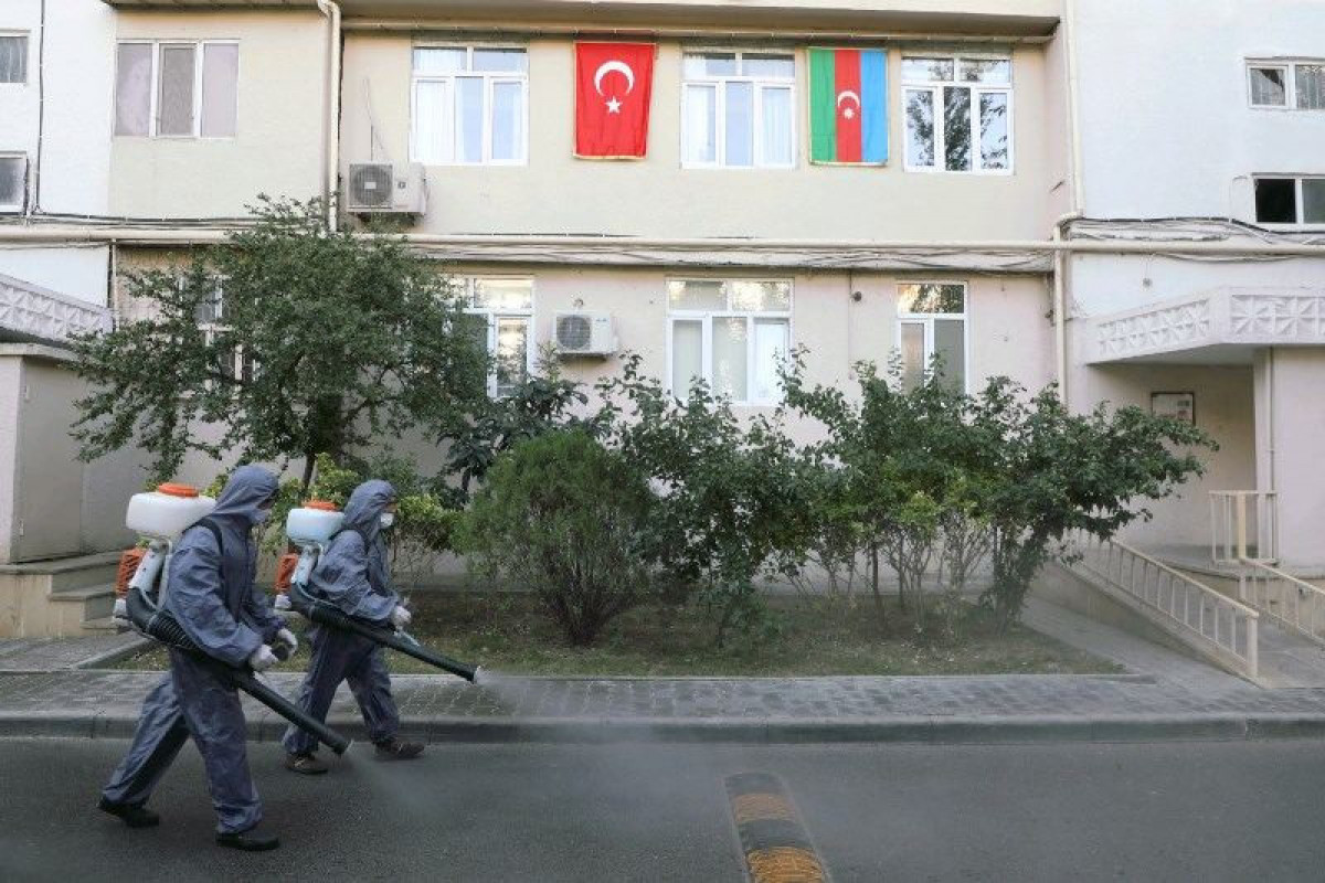 В Баку проводят очередную масштабную дезинфекцию-ФОТО 