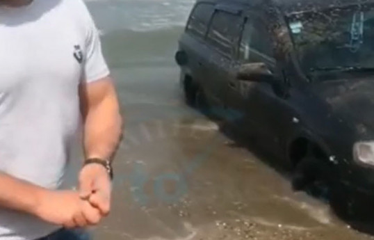 Поступок этого "автоша" вызвал шок у жителей Баку - ВИДЕО 
