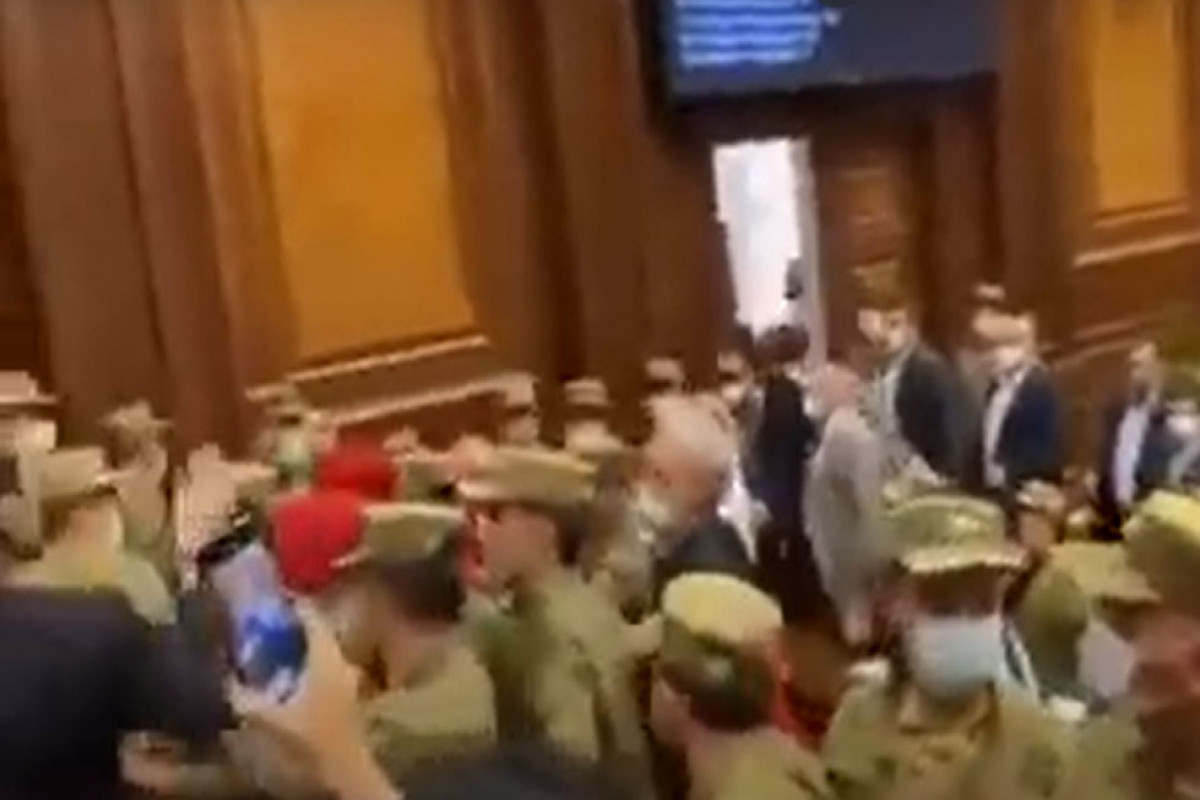 В парламенте Армении произошла драка — ВИДЕО 