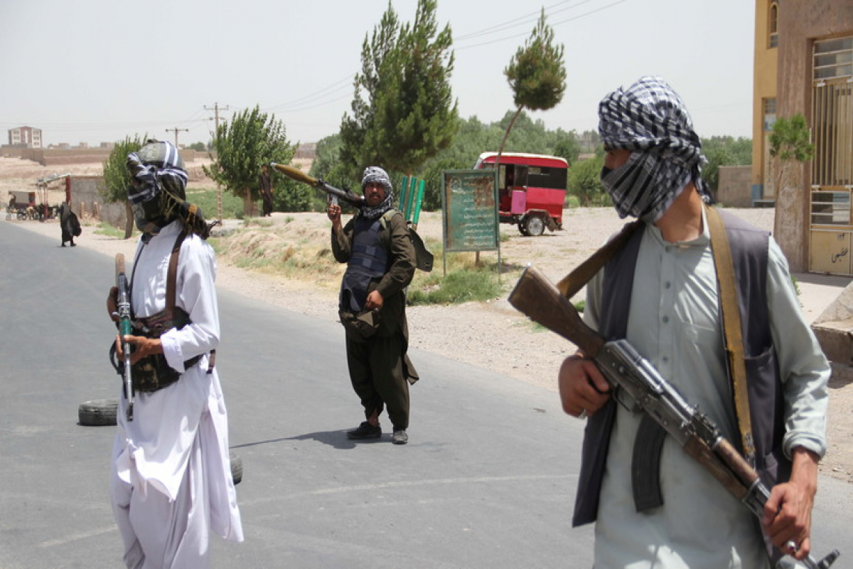 Талибы потребовали от жителей Кабула сдать оружие