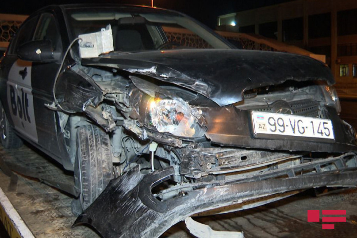 В Баку столкнулись два автомобиля, пострадал пассажир-ФОТО -ВИДЕО 