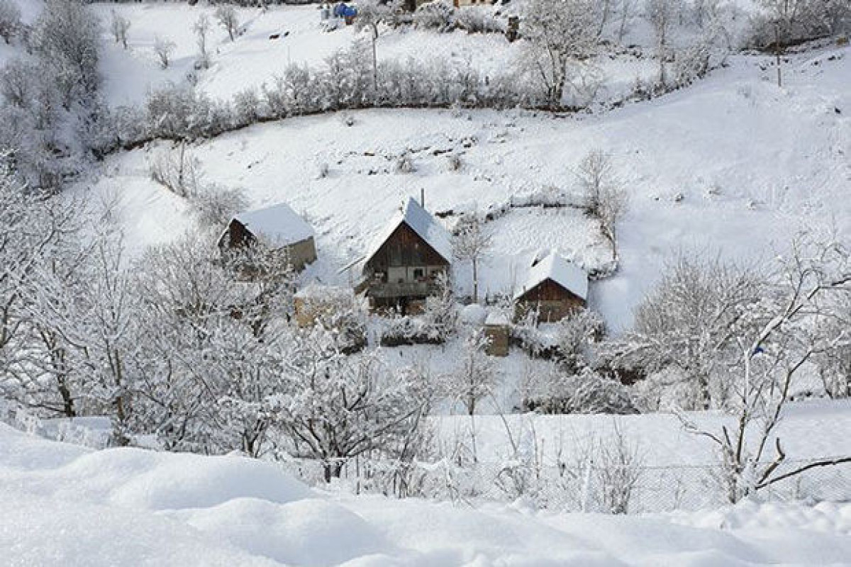 Север Азербайджана занесло снегом - ФАКТИЧЕСКАЯ ПОГОДА 