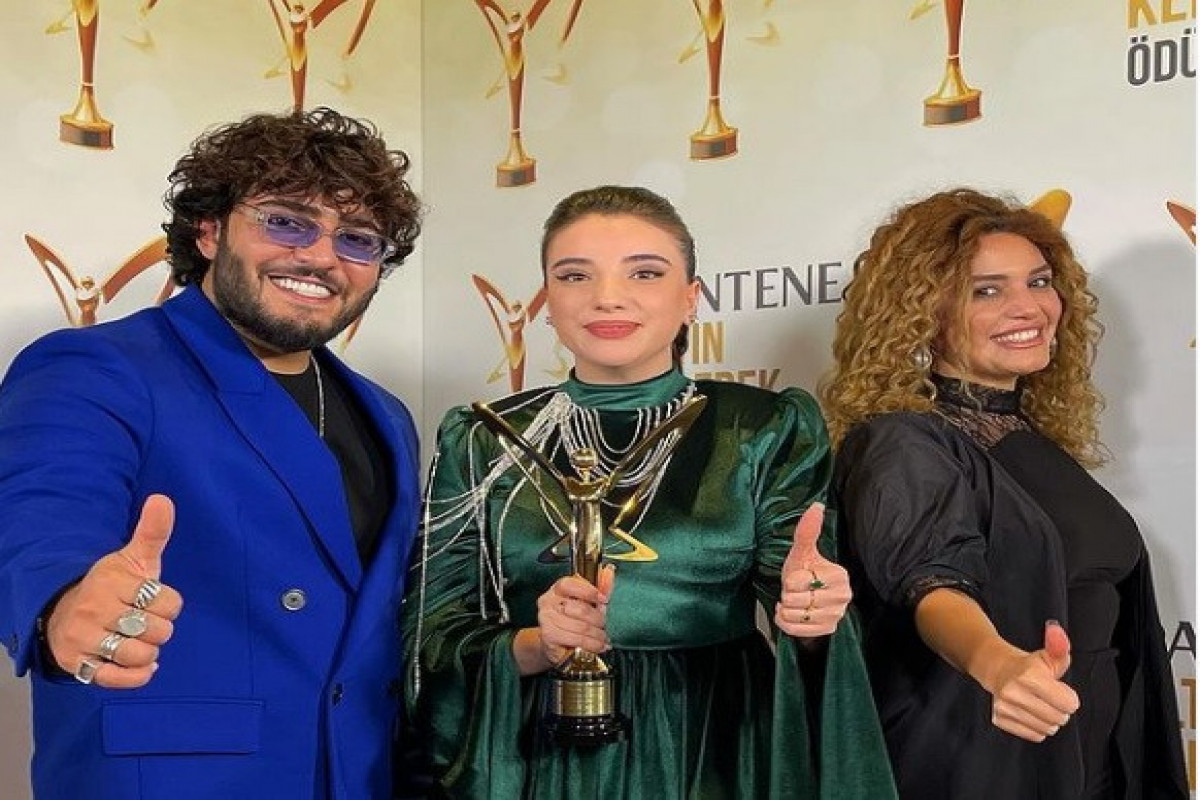 Азербайджанская певица получила престижную премию Турции-ФОТО 